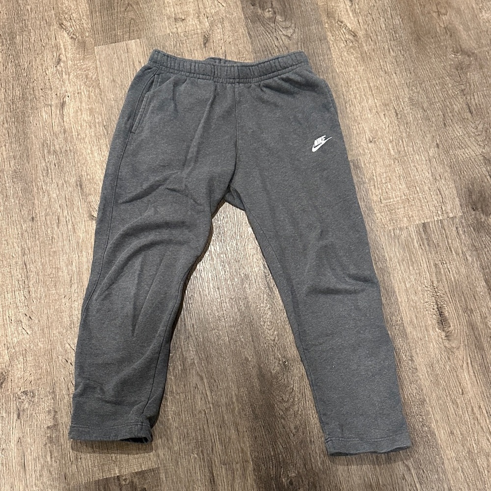 Gray men’s Nike sweatpants